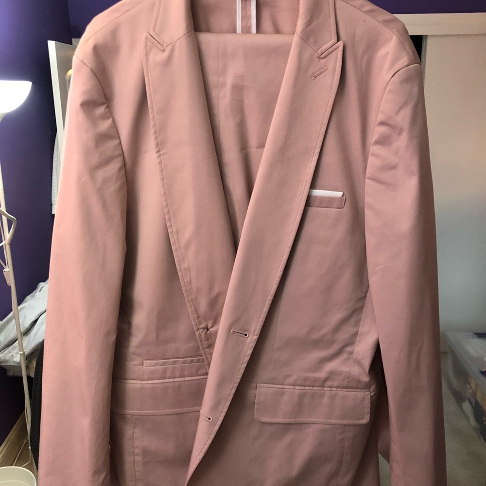 Macy’s INC Pink/Salmon 2 piece suit - XL/36x32